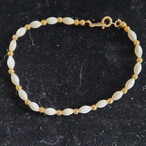 Vintage Avon Genuine Mother of Pearl bracelet